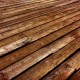 Jak odnowić drewnianą podłogę?